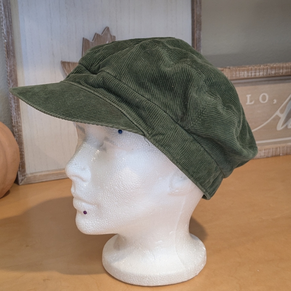 GAP Corduroy Forest Moss Green Short Brim Cap M/L